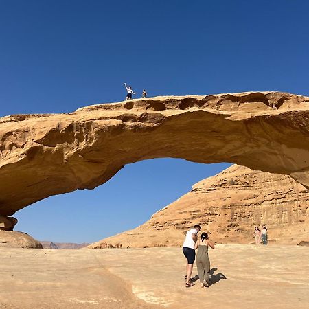 Hotel Maraheb Luxury Camp Wadi Rum Esterno foto
