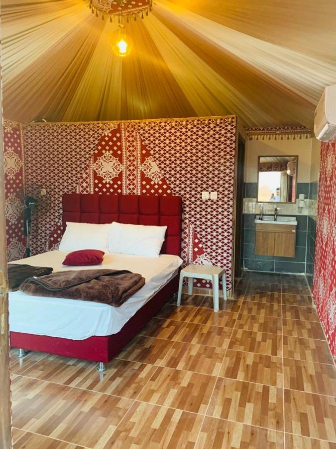 Hotel Maraheb Luxury Camp Wadi Rum Esterno foto