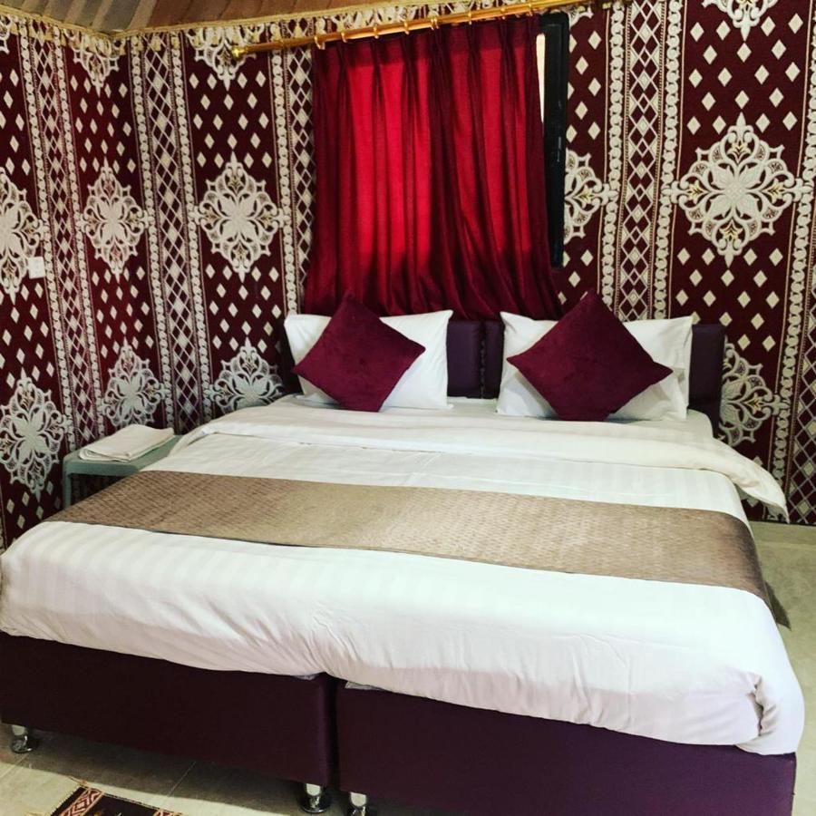 Hotel Maraheb Luxury Camp Wadi Rum Esterno foto