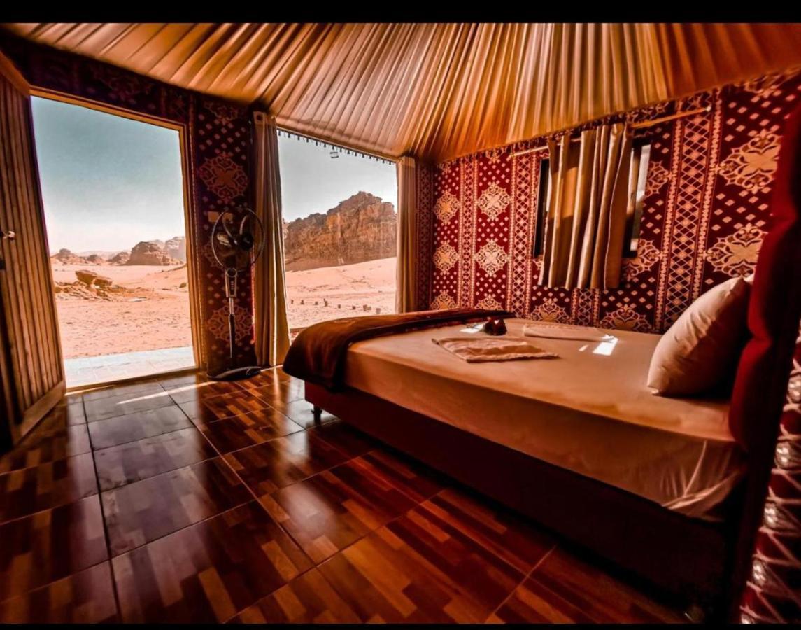 Hotel Maraheb Luxury Camp Wadi Rum Esterno foto