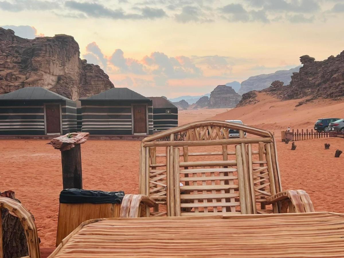 Hotel Maraheb Luxury Camp Wadi Rum Esterno foto