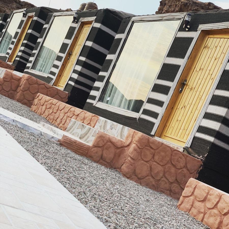 Hotel Maraheb Luxury Camp Wadi Rum Esterno foto