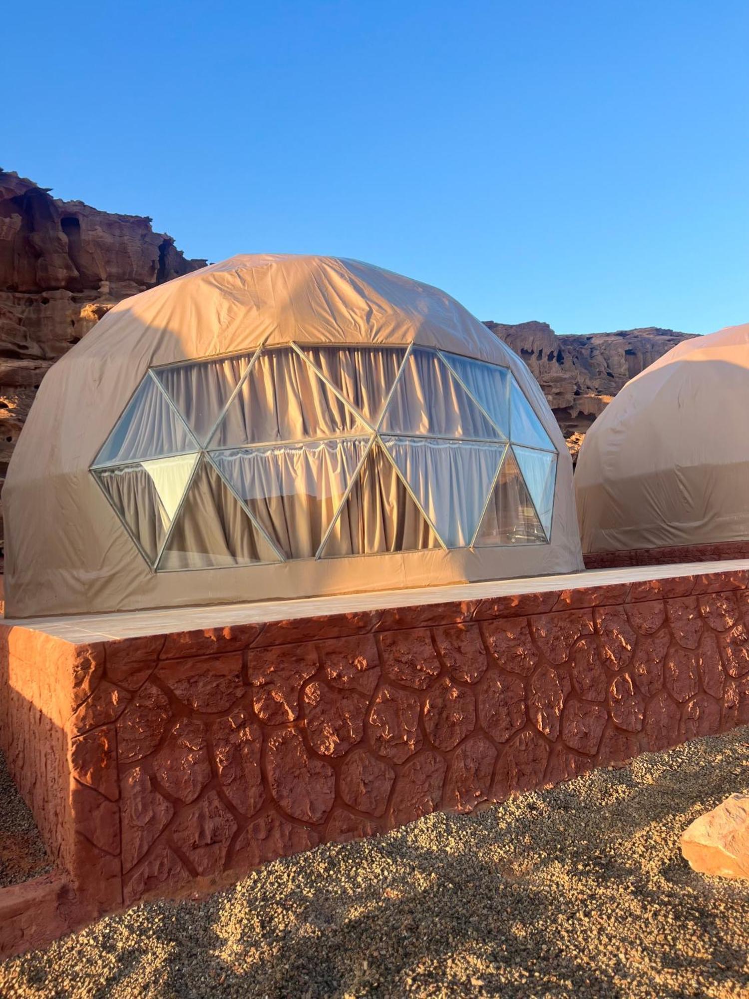 Hotel Maraheb Luxury Camp Wadi Rum Esterno foto