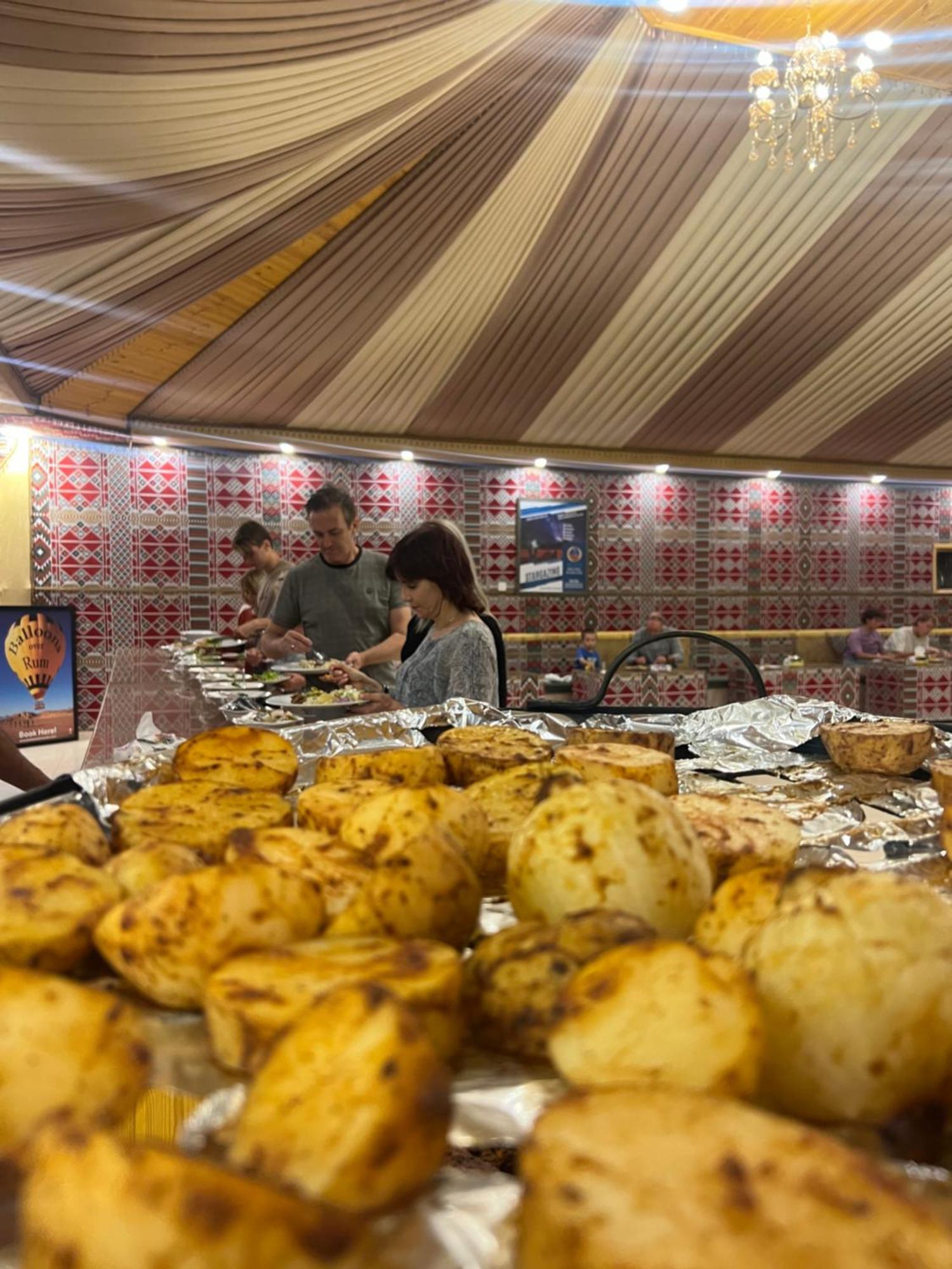 Hotel Maraheb Luxury Camp Wadi Rum Esterno foto